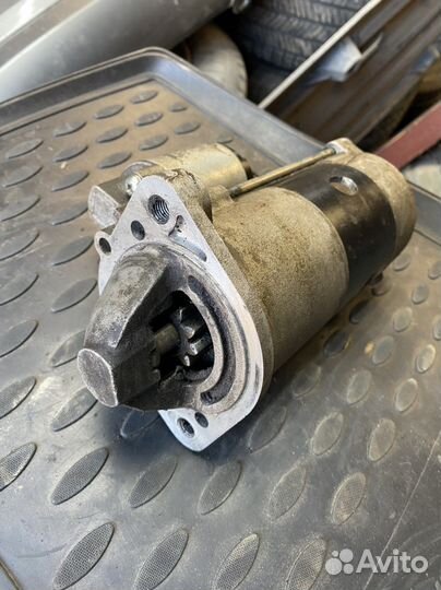 Стартер Mitsubishi Pajero Sport 4D56 M002T8