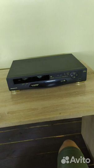 Видеомагнитофон panasonic