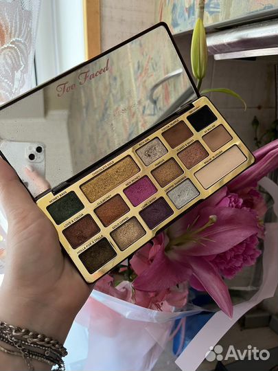 Палетка теней too faced chocolate bar