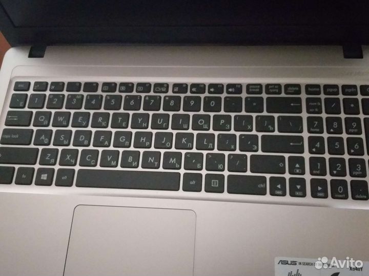 Ноутбук asus