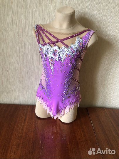 Пошив групповых купальников для выступлений