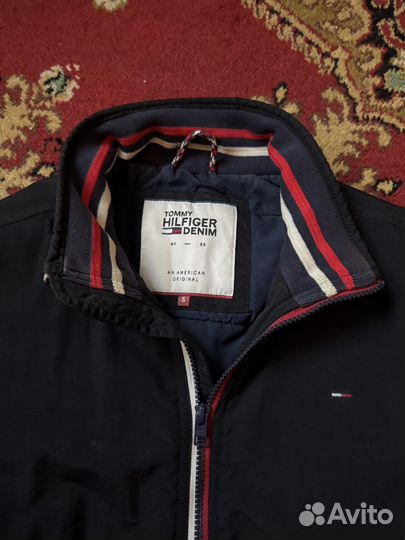 Tommy Hilfiger ветровка размер S