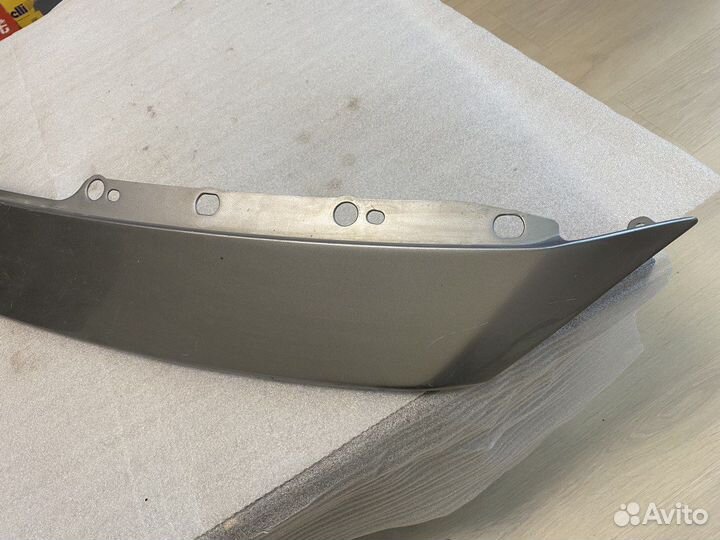 Накладка решетки радиатора Mazda