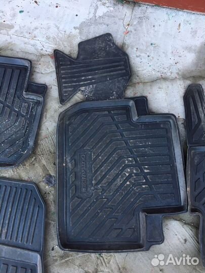 Продам коврики на оутлэндер