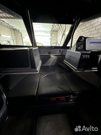 Катер 10 моточасов Grizzly 600 HT Unimog с мотором