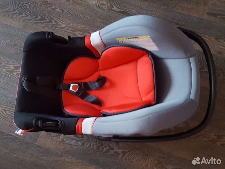 Переноска для детей в машину