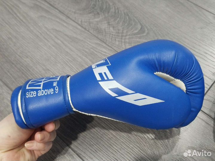 Боксерские перчатки 10 унций