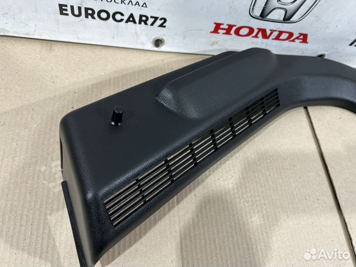 Обшивка багажника правая Mazda 3 BM(BN) 2013-2019