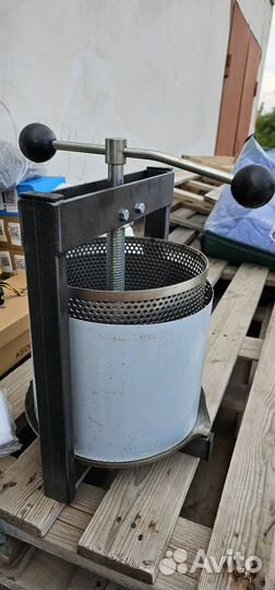 Соковыжималка,пресс ручной 12л