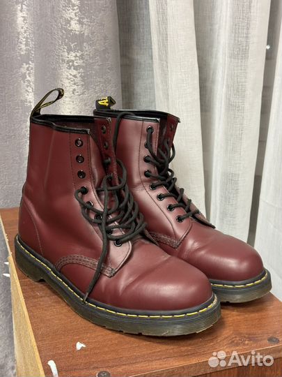 Dr martens 1460 cherry red