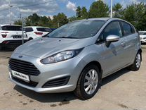 Ford Fiesta 1.6 MT, 2016, 138 320 км, с пробегом, цена 985 000 руб.