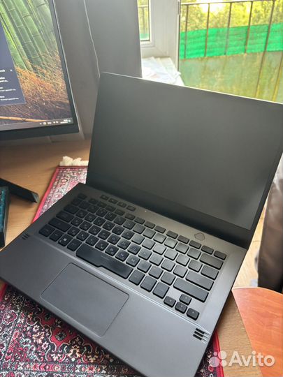 Asus rog zephyrus g14