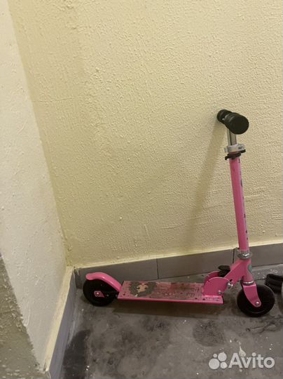 Самокат для девочки двухколесный