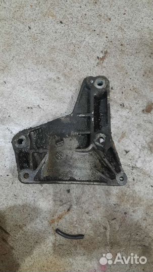 Кронштейн компрессора кондиционера