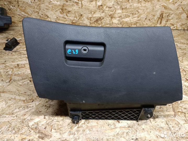 Бардачок BMW e39 M57 2000