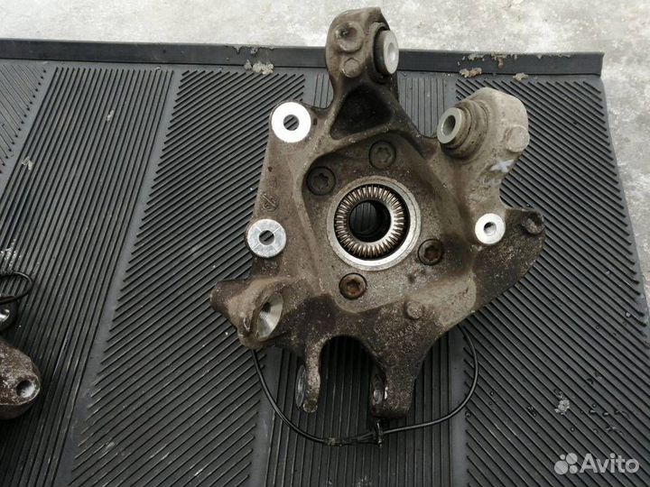 Кулак задней подвески левый в сборе BMW X3 G01