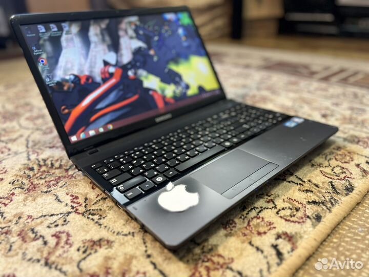 Игровой Ноутбук Samsung core i5/8гб/GT 620M