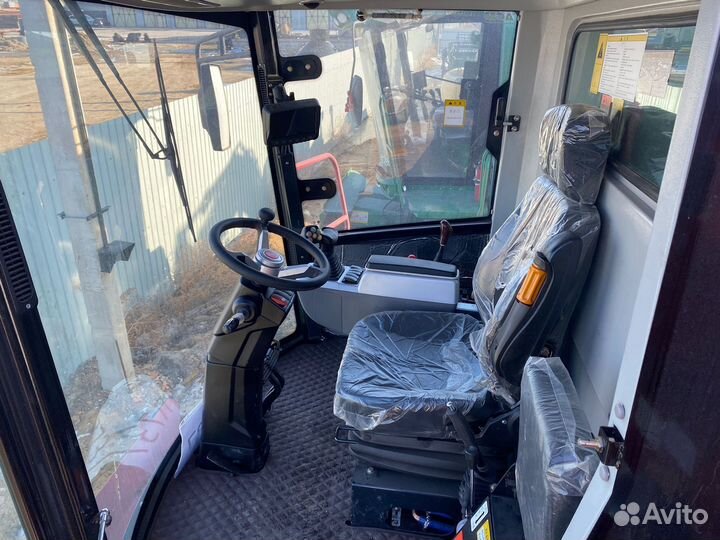 Комбайн Yafeng YF8177, 2022