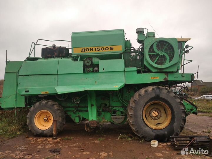 Комбайн Ростсельмаш Дон 1500Б, 2002