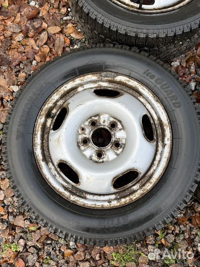 Yokohama Ice Guard Stud IG35 215/60 R16 95Q