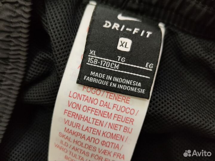 Спортивные штаны Nike