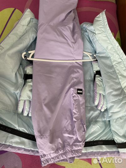 Горнолыжный костюм женский