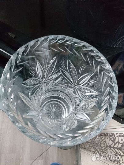 Хрустальная ваза (32см высота)