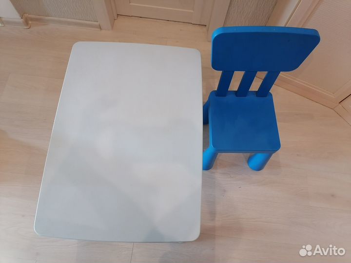 Детский стол и стул