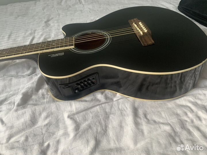 Электроакустическая гитара