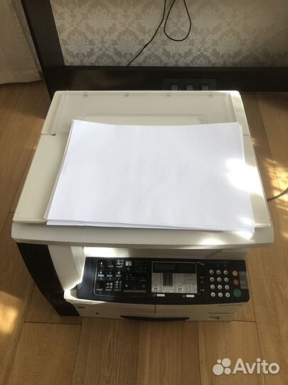 Принтер сканер копир мфу kyocera 1635