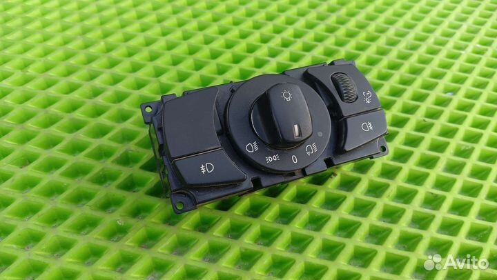 Блок включения света на 525 бмв е 60