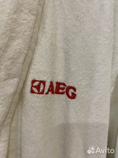 Белый махровый халат