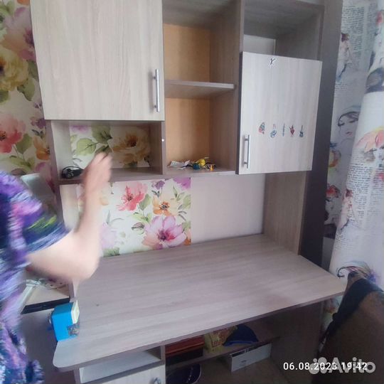 Компьютерный стол