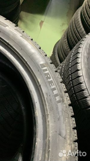 Pirelli Ice Zero 245/45 R19 102H