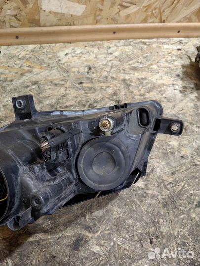 Фара Правая Пассат Б6 бу Оригинал 3C0941006R