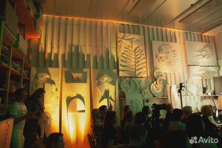 Барельеф / Панно Три товарища