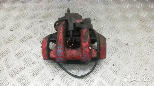 Суппорт тормозной задний правый mercedes benz M-cl