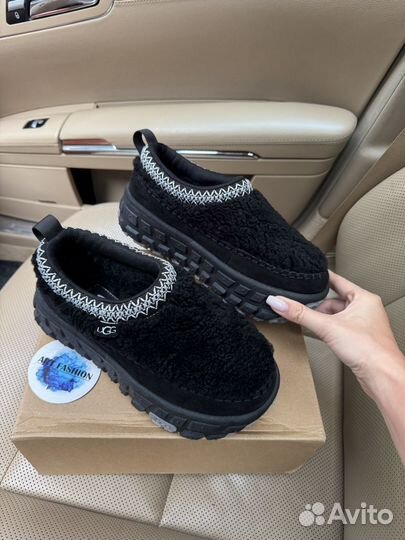 Меховые денские угги UGG на тракторной подошве