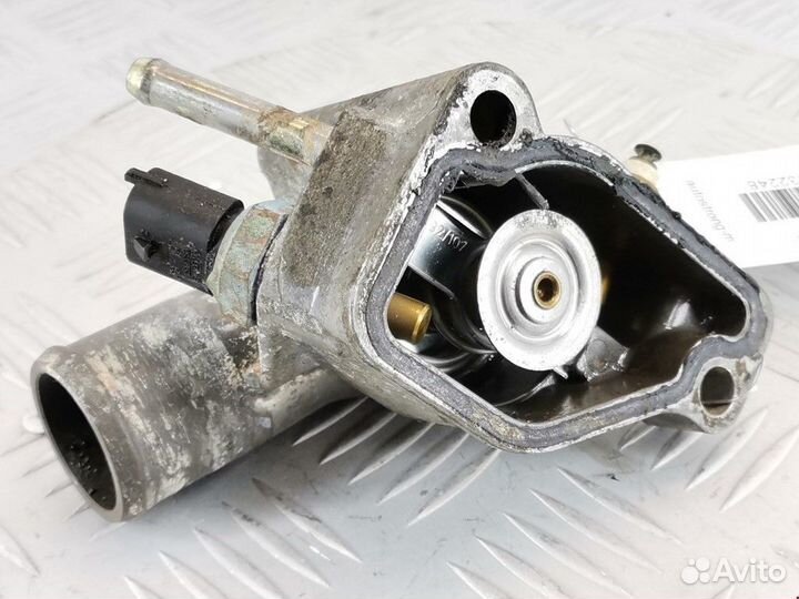 Корпус термостата Opel Vectra B рест. 2001