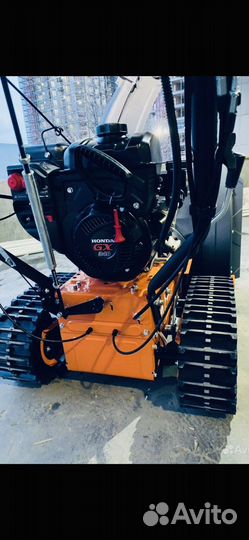 Снегоуборщик гусеничный самоходный HP90-GX 340/13L