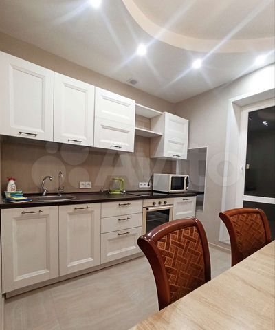 3-к. квартира, 80 м², 9/9 эт.