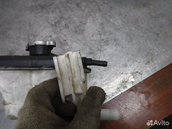 Бачок расширительный Geely Emgrand X7 2.0 2014