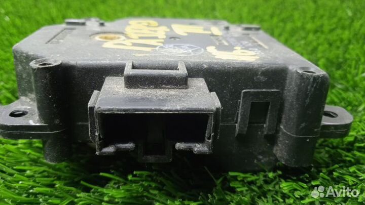 Сервопривод печки, моторчик заслонки отопителя