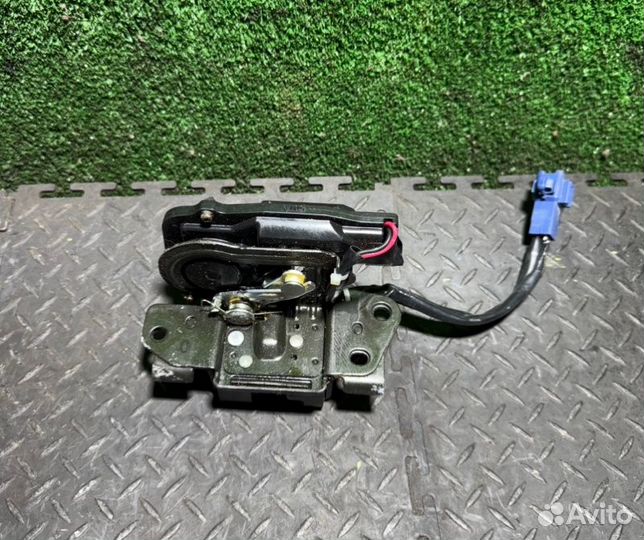 Замок багажника Toyota Prius 1500 2008