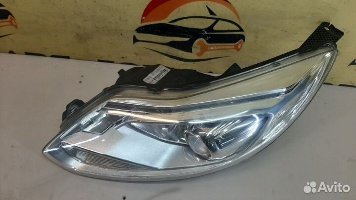 Фара ксенон левая Ford Focus 3 2010-2015