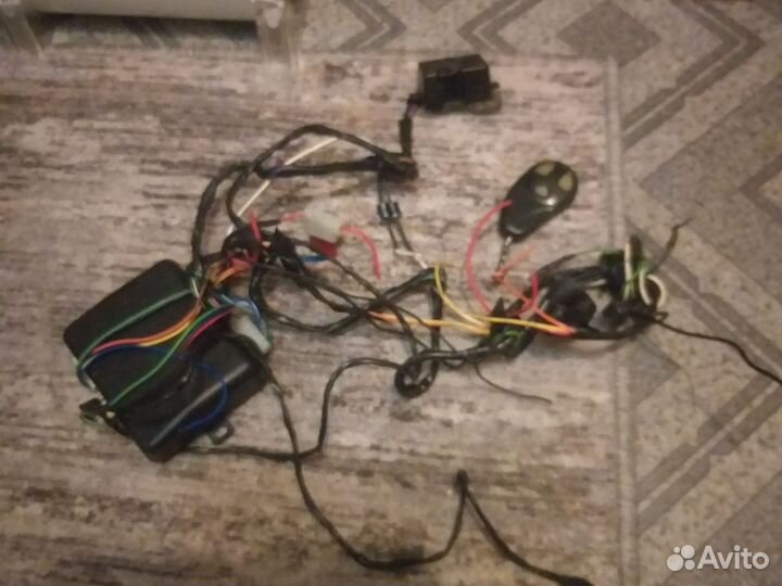 Автосигнализация KGB VS300