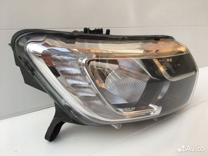 Фара правая Рено Логан 2 2018 Renault Logan новая