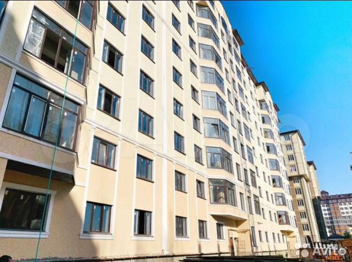 3-к. квартира, 93,2 м², 8/10 эт.