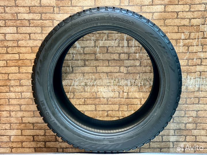 Nokian Tyres Hakkapeliitta 9 SUV 295/40 R21