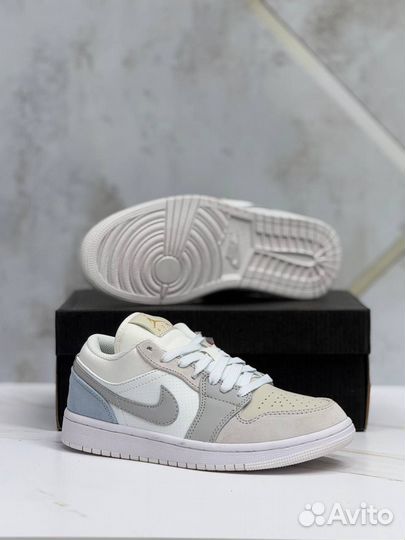 Кроссовки унисек Nike Jordan